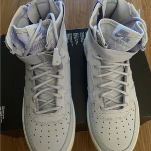 NIKE SF AF1 MID (GS) PALEST PURPLE (AJ0424 500)SZ 6.5Y